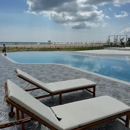 White Sea Premium Mamaia Nord